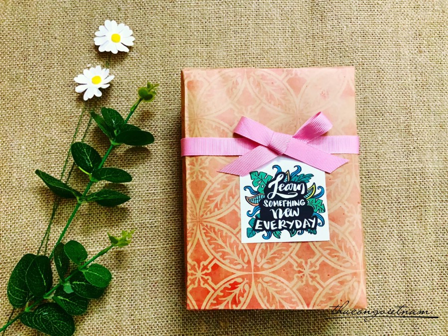 Hộp quà gói sẵn phong cách Vintage kiểu đơn giản- M3